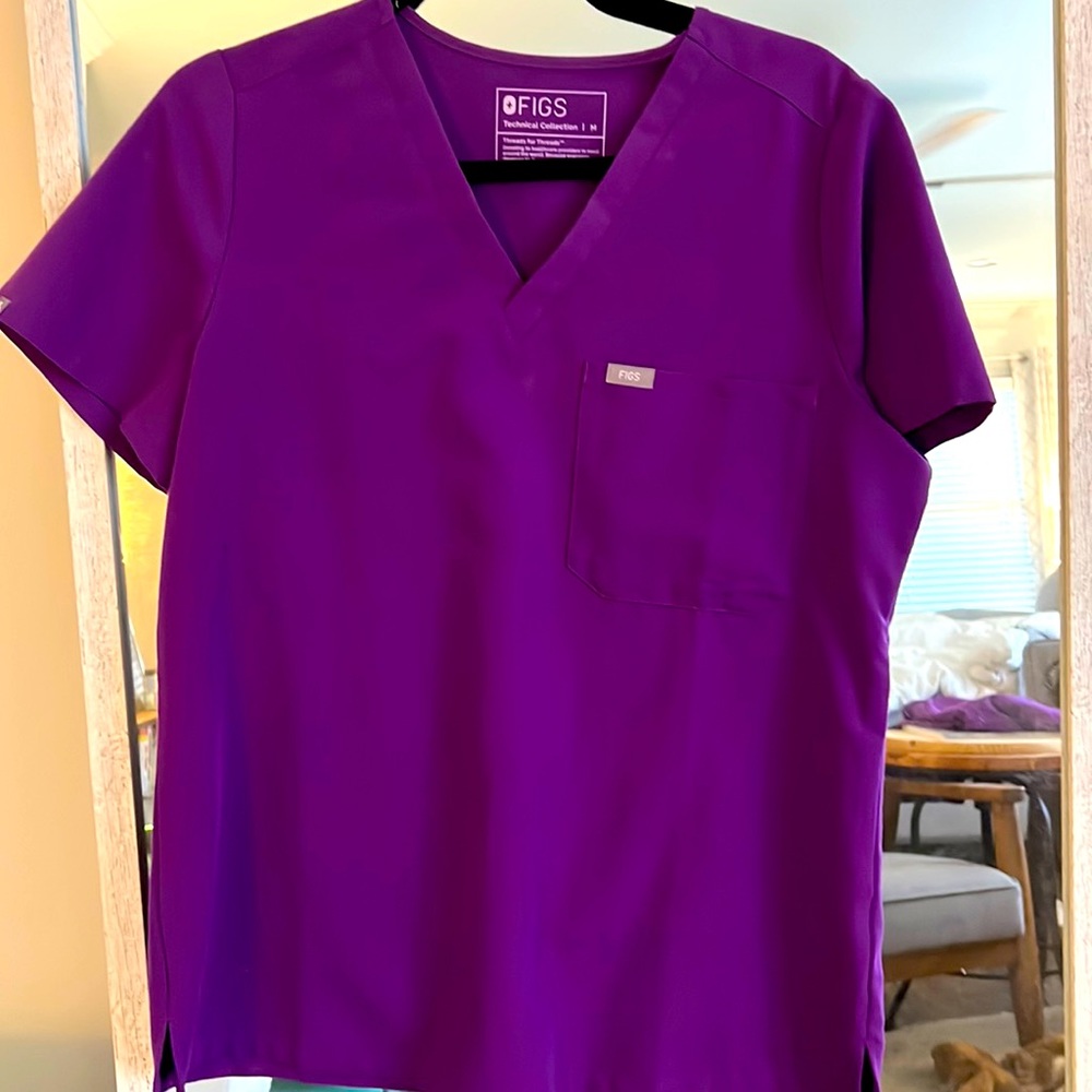 Figs Catarina top, in great condition, only worn twice.